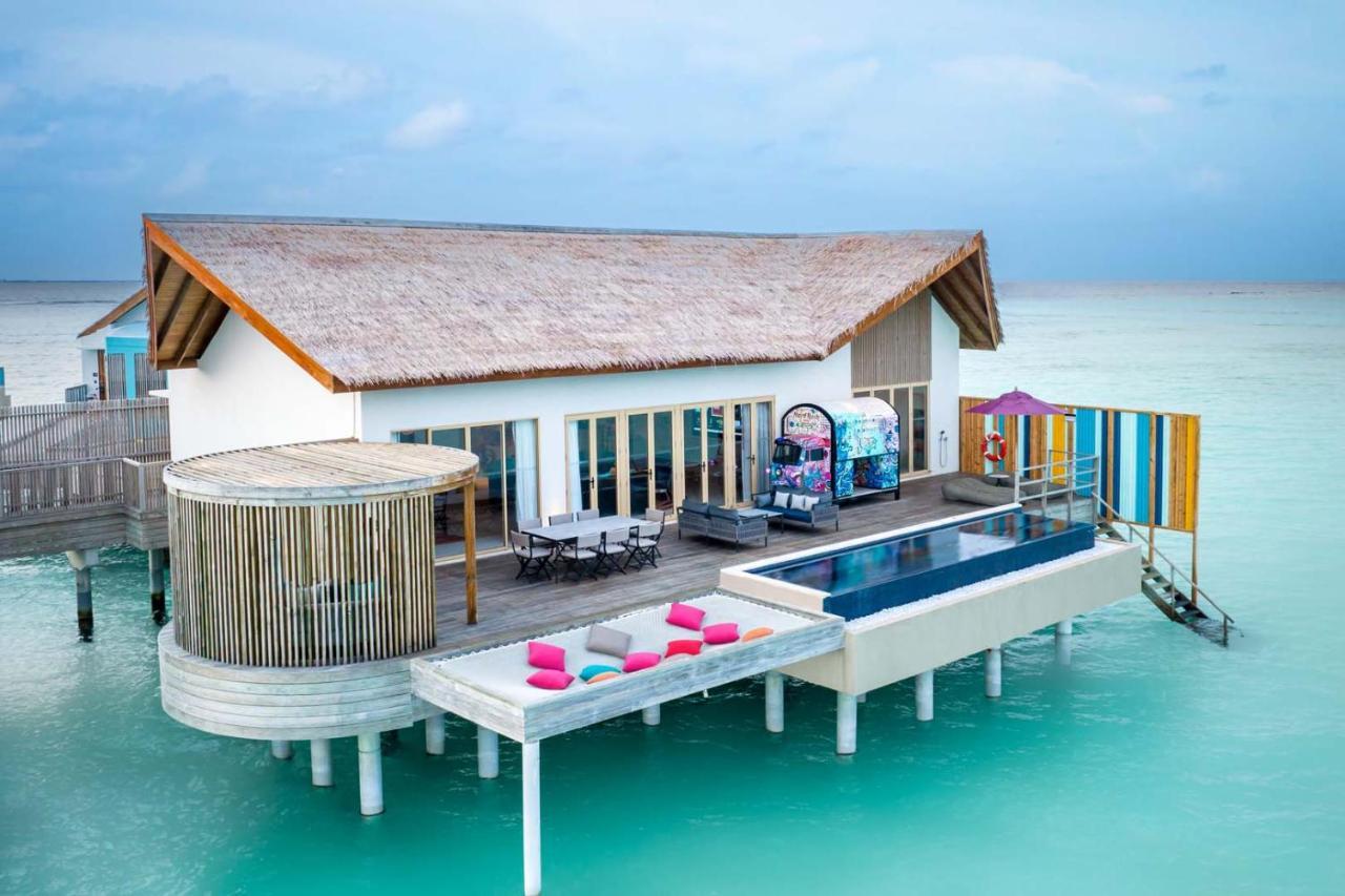 Hard Rock Hotel Maldives - Complimentary Roundtrip Speed Boat Transfer Until 31St October 2025 Emboodhoo Lagoon Εξωτερικό φωτογραφία A water villa at the resort