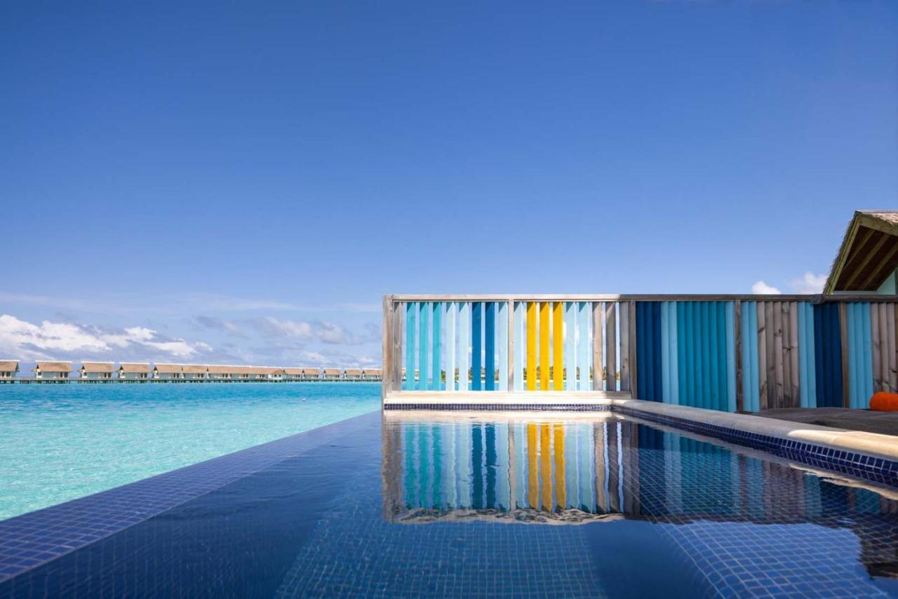 Hard Rock Hotel Maldives - Complimentary Roundtrip Speed Boat Transfer Until 31St October 2025 Emboodhoo Lagoon Εξωτερικό φωτογραφία The swimming pool at the resort