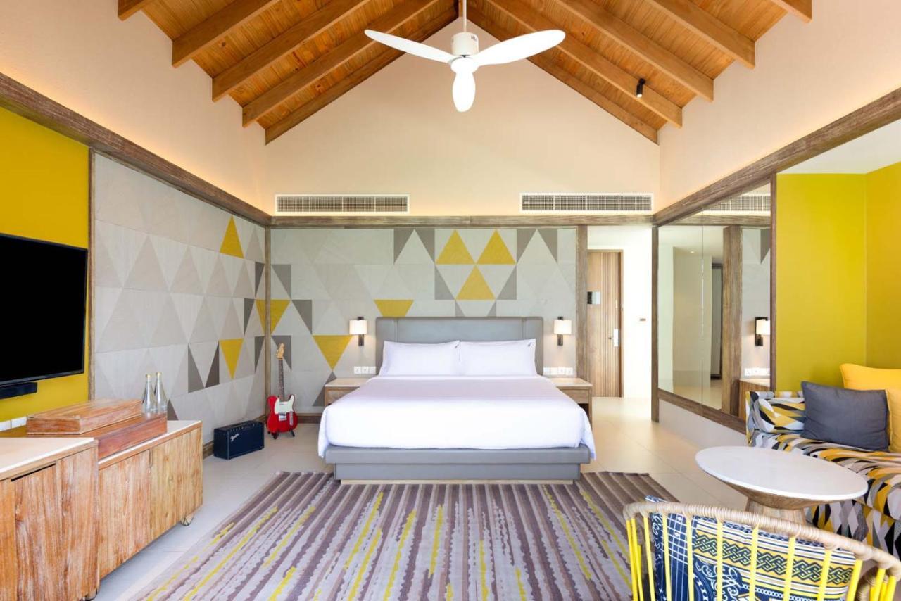 Hard Rock Hotel Maldives - Complimentary Roundtrip Speed Boat Transfer Until 31St October 2025 Emboodhoo Lagoon Εξωτερικό φωτογραφία A bedroom at the W Maldives